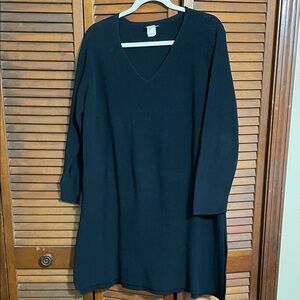 Eileen Fisher Black Long Sleeve knit tunic sweater